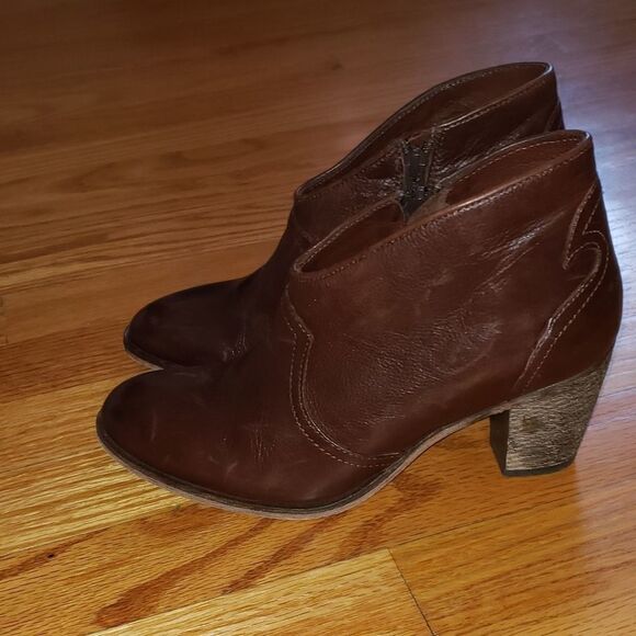 Johnston & Murphy booties - Picture 3 of 8